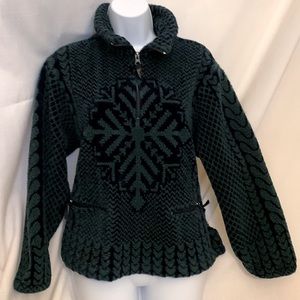 Super cozy Woolrich fleece top!